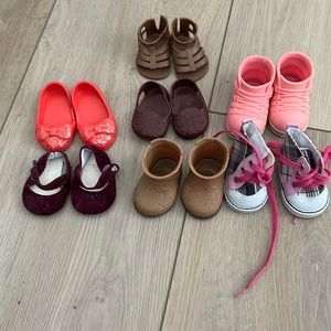 7 pack random doll shoes